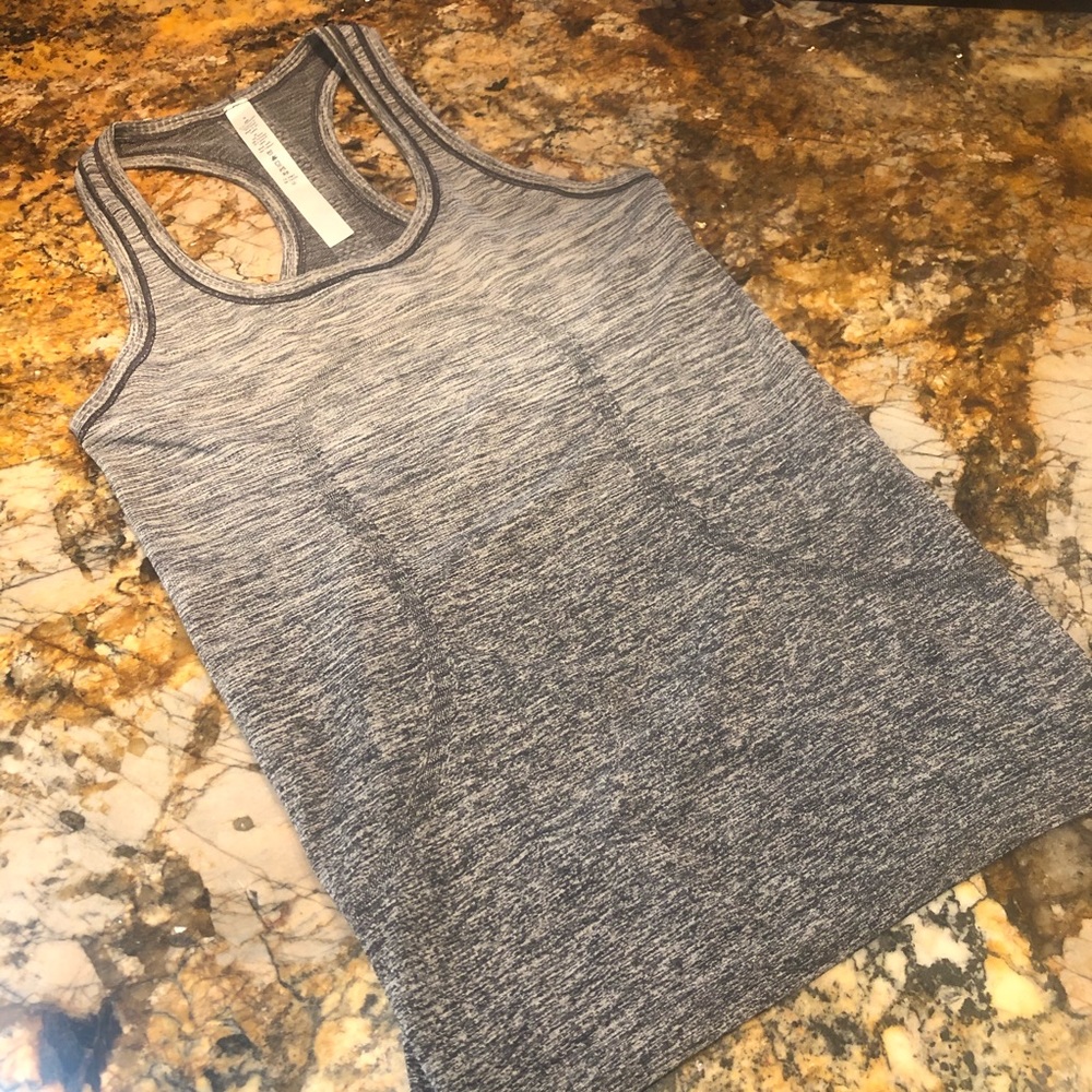 Lululemon swiftly tech tank size 4